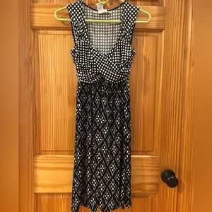 Max Studio Black and White Geometric Maxi Dress